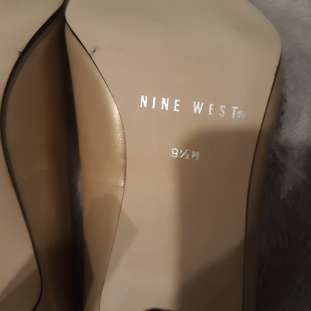 Nine West Pumps - Picture 4 of 7